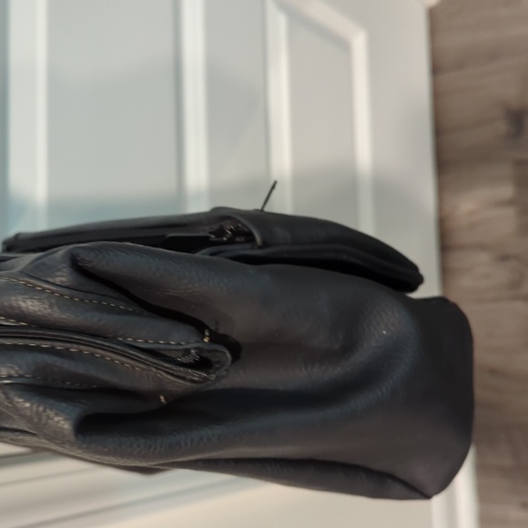 Multi Sac™ Black Handbag w/Silver Hardware Zippered Closure NWOT - Picture 9 of 15